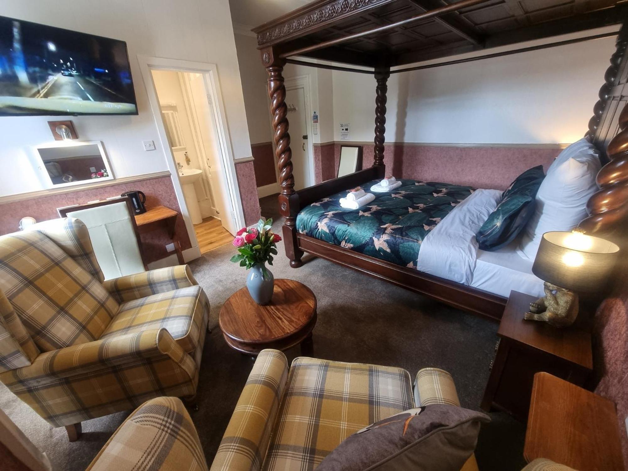 Roy Bridge Hotel Fort William Esterno foto